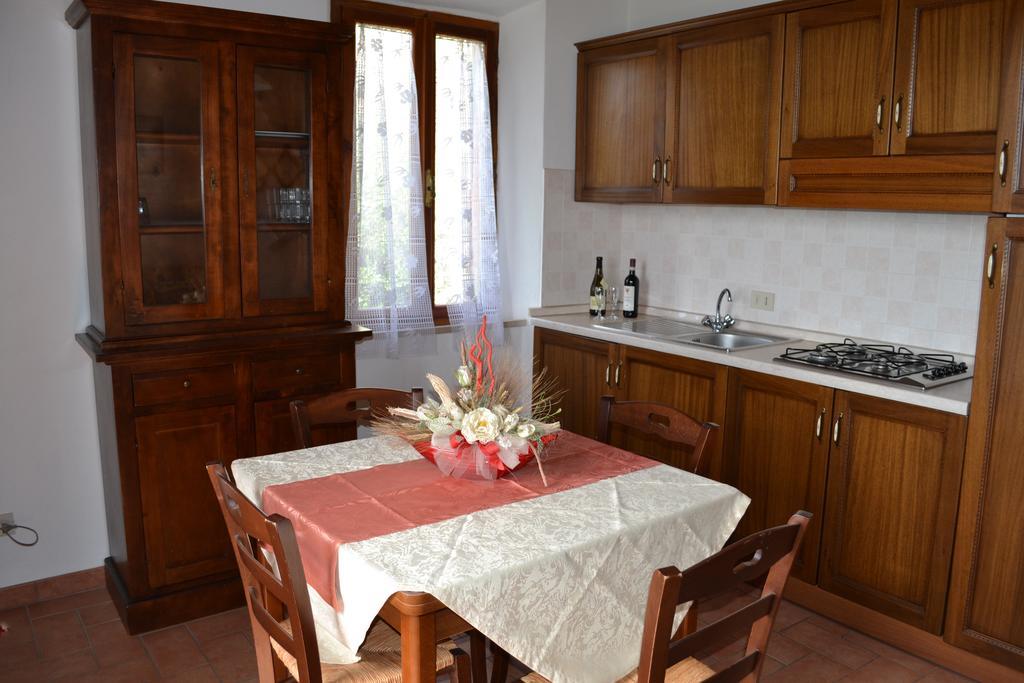 מונטלצ'ינו Villa Santa Maria חדר תמונה